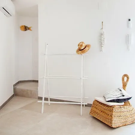 別荘 Il Balconcino Nel Vicolo Short Lets ポリニャーノ・ア・マーレ